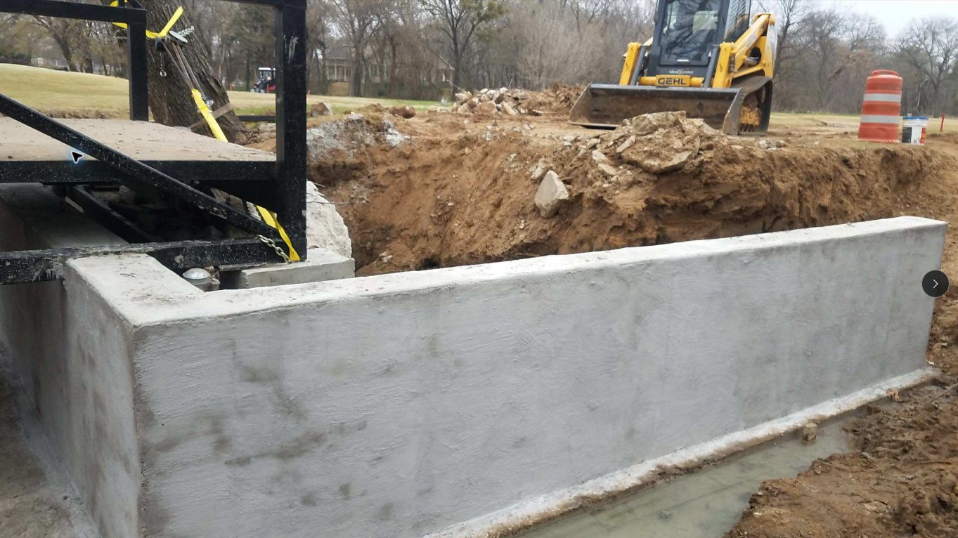 Commercial concrete wall and excavation work in Dallas-Fort Worth